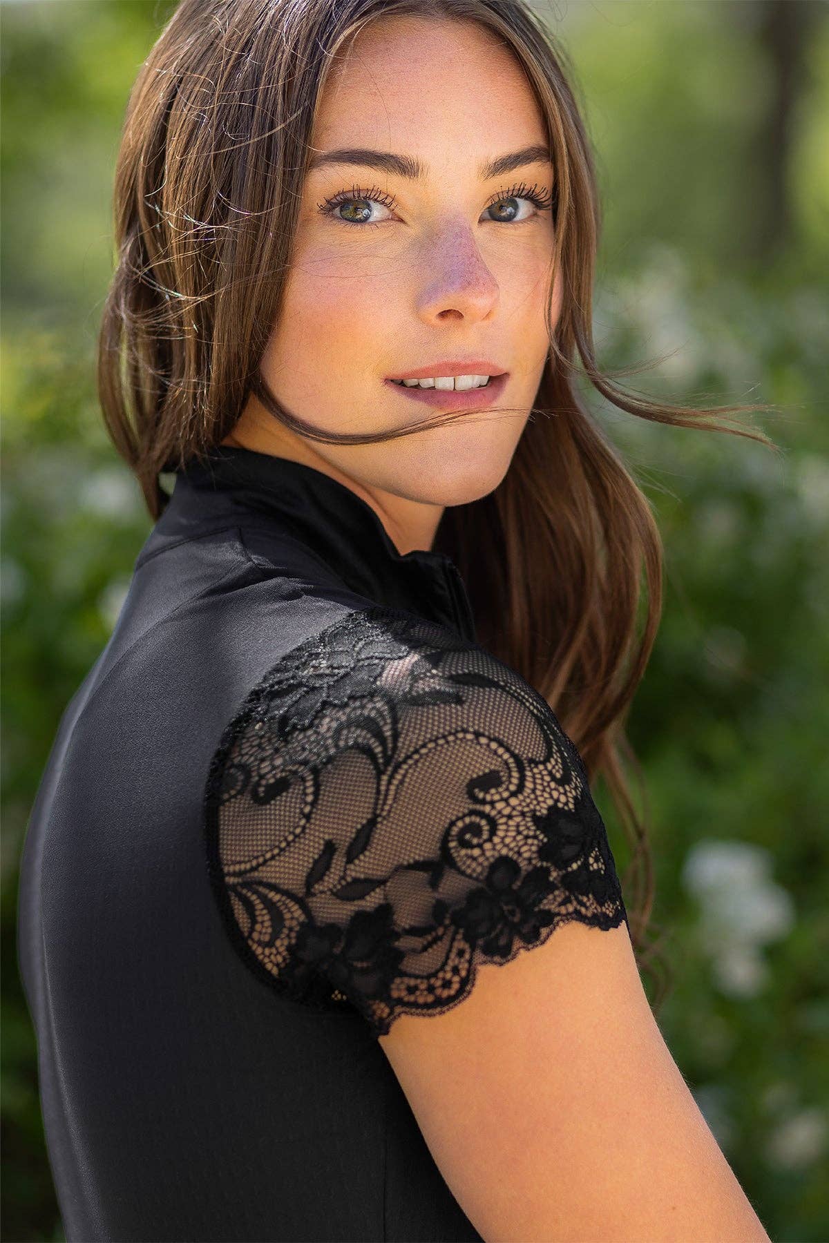 Galloon Lace Indigo Short Sleeve 1/4 Zip Sun Shirt