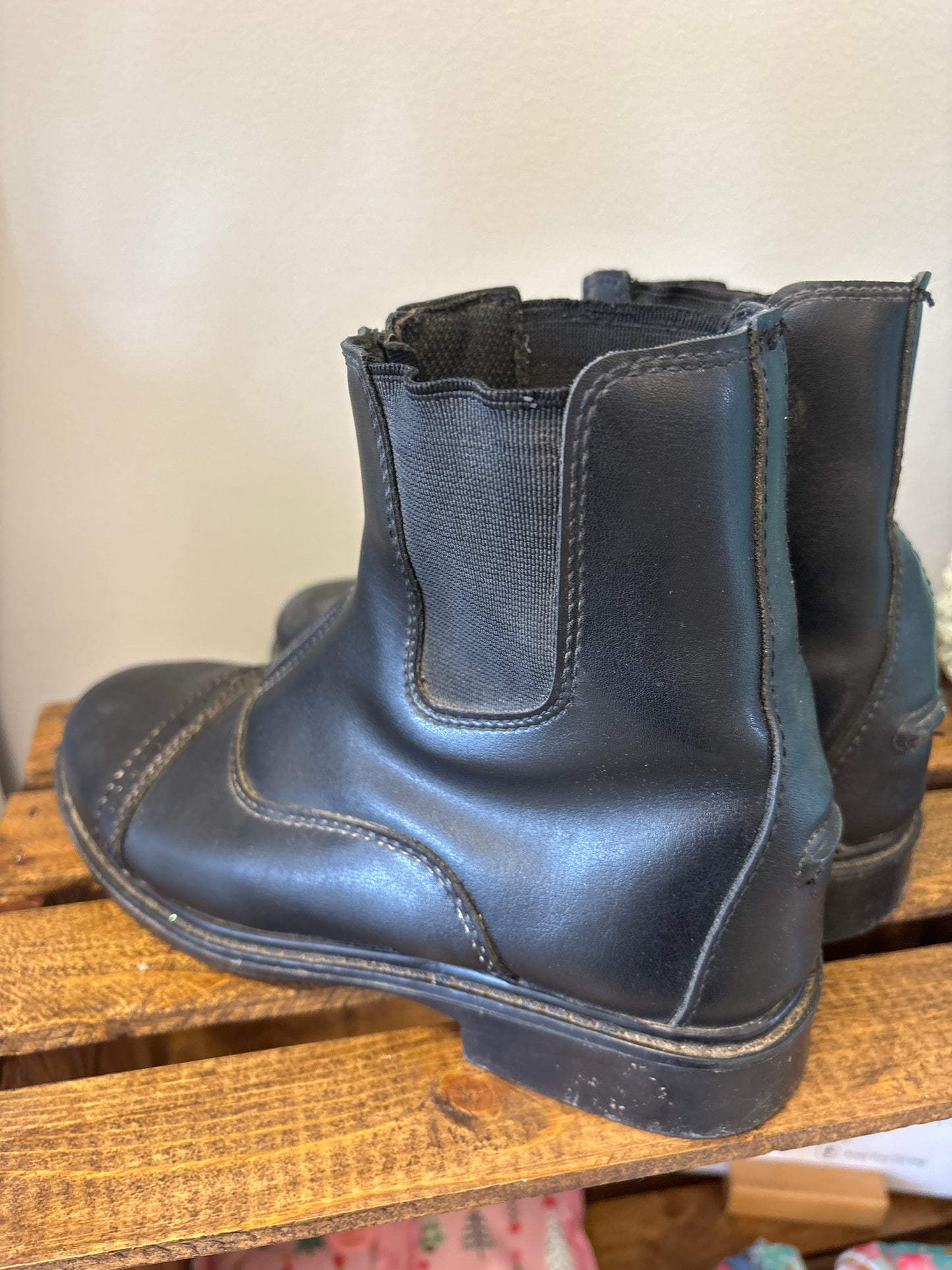Used Tuffrider Paddock Boots -Woman's 6