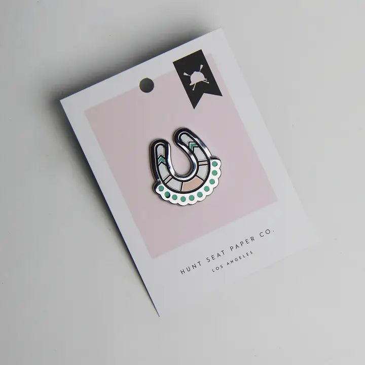 HuntSeat Thundering Hoof Pin