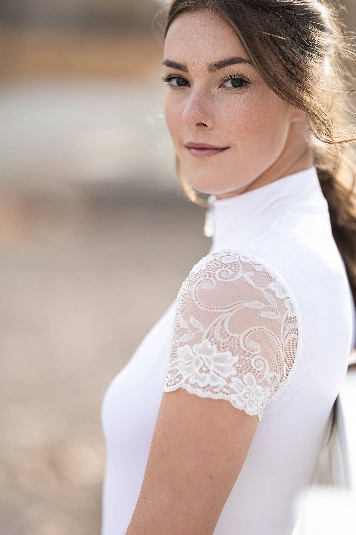 Lace short sleeved show shirt