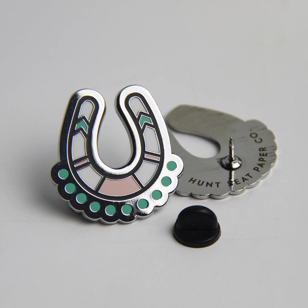 HuntSeat Thundering Hoof Pin