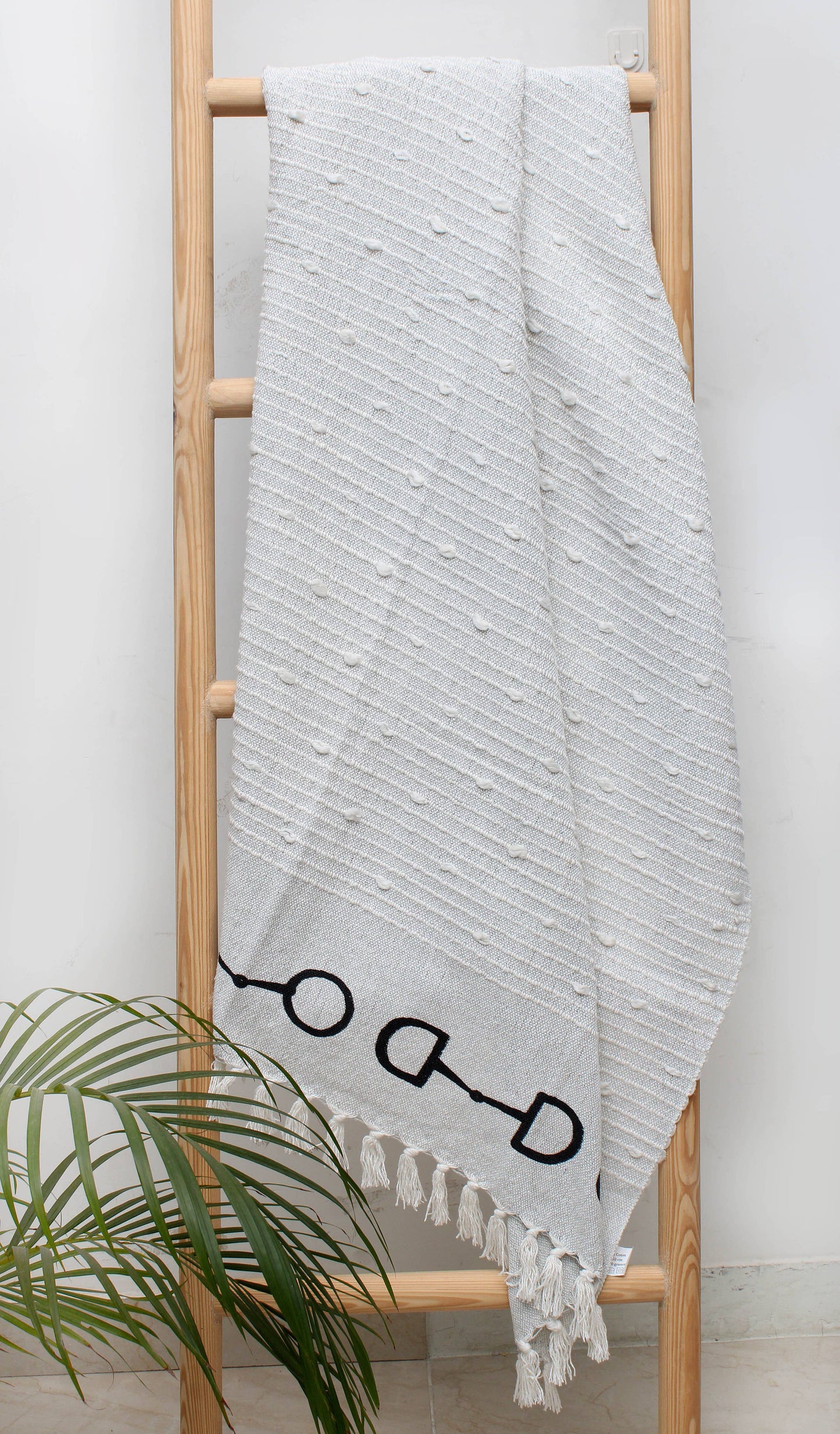Lila Snaffle Bit Cotton Throw: Taupe / STD